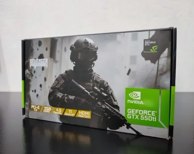 Placa de Vídeo Nvidia GTX 550 Ti 2GB Revenger DDR5 128bits Full HD PCIe