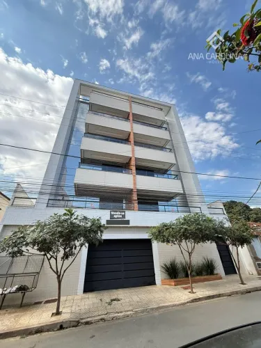 Apartamento maravilhoso semi-mobiliado à venda no Centro.|Edifício Eloá