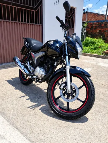 Honda Titan cg 150 mix preta