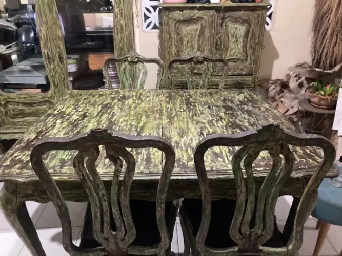 Mesa de Jantar + 4 cadeiras