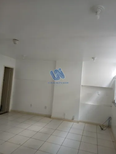 Sala com 33m2 para alugar no Comércio