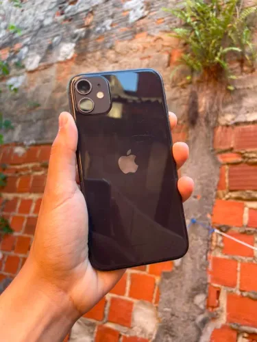 iPhone 11 Black (Ilhéus )