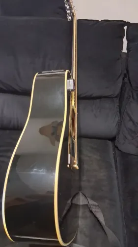 Takamine Japonês 