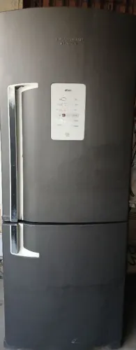 Vendo essa geladeira Brastemp