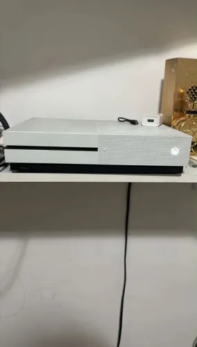 XBOX ONE S