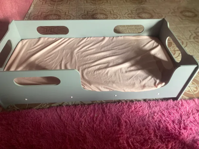 Cama infantil montessoriana