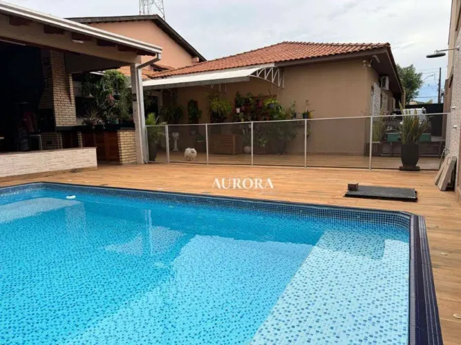 Casa com 3 dormitórios à venda, 400 m² por R$ 985.000,00 - Jardim Shangri-la A - Londrina/