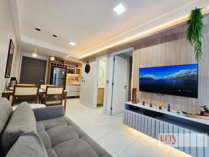 Pé na areia! Apartamento beira-mar com 1 quarto, 42m², mobiliado no Jardim Oceania. Vista