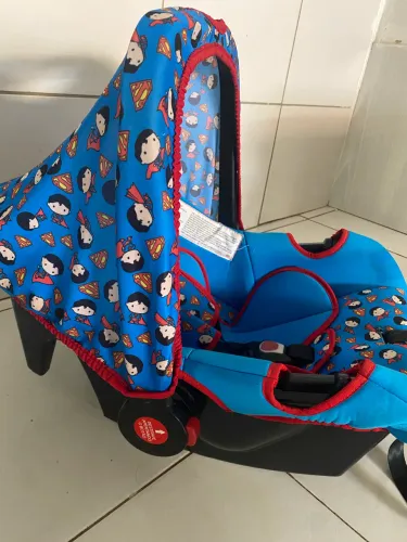 Bebê conforto - seminovo 