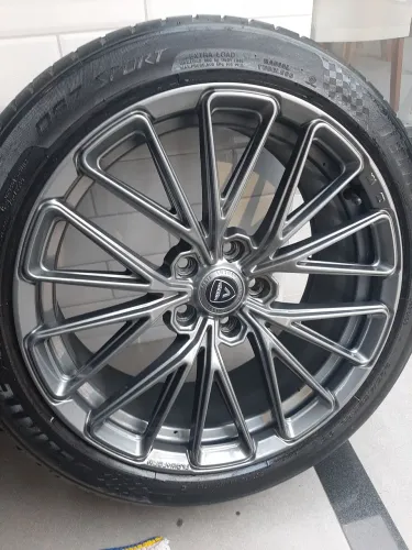 Roda 18 5x112 VITTORIA WHEELS pneus bons