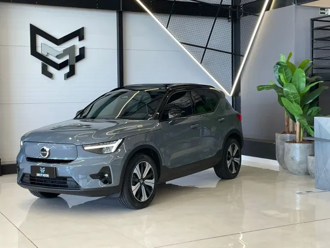 Volvo XC40 Recharge Plus (elétrico) 2023