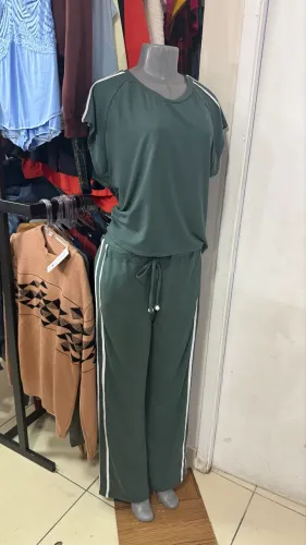 Arara de aço preta 