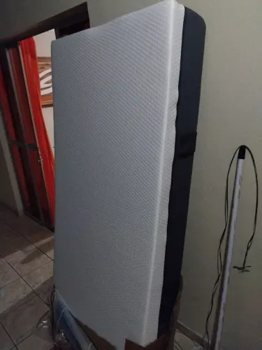 Colchão solteiro semi novo