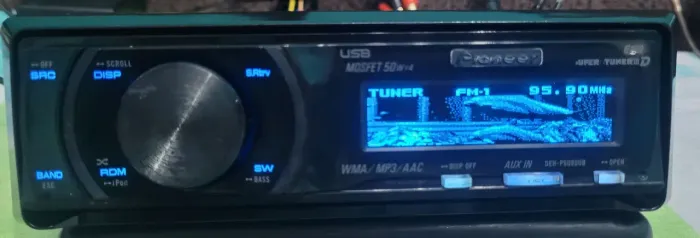 Rádio Pioneer golfinho DEH-P6080UB