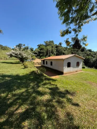 Sítio à Venda em Itaguara/MG com 10.800m² e Fogão a Lenha