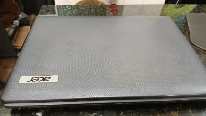 Notebook Acer I7 8 Ram 500Gb HD.