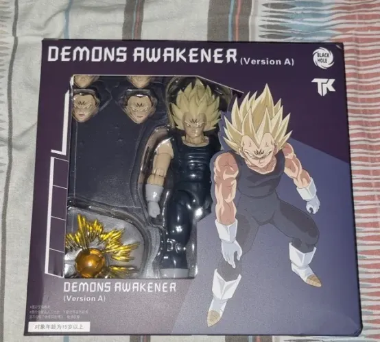 Black Hole Majin Vegeta Demons Awakener (Version A) ssj estilo Sh Figuarts
