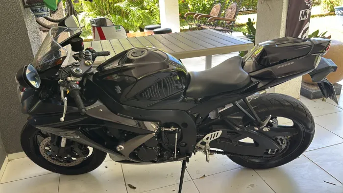 Suzuki Srad 750