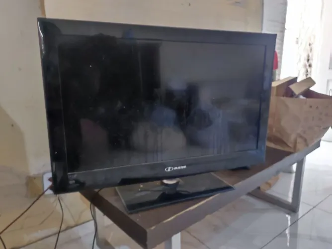 Vendo smartv Buster com defeito 40 polegadas