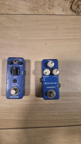 2 pedais tops BLUE delay e Solo Suru Riot ambos da Mooer