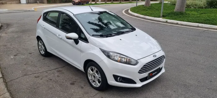 Ford Fiesta SEL 1.6 16V Flex Aut. 5P 2017