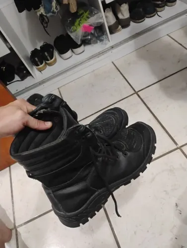 Coturno Preto Tamanho 40 (Semi novo) 