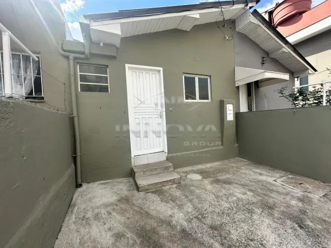 Casa independente para locação, 2 cômodos, 1 vaga de carro, no Km18, Osasco