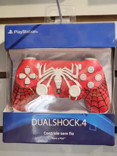 Atormente os criminosos com essa skin do homem aranha em seu controle de ps4
