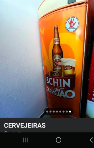 Cervejeira expositora e porta cega 