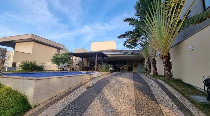 Sobrado à Venda - Condomínio Jardins Lisboa | Goiânia - GO