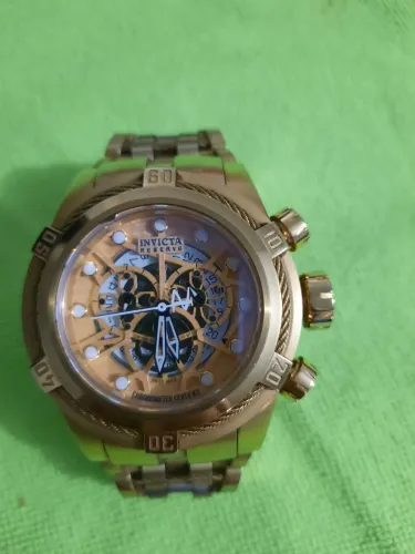 Vendo relógio usado da marca invicta
