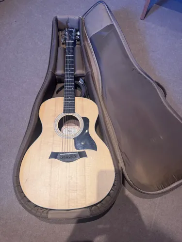 Violão taylor 114e