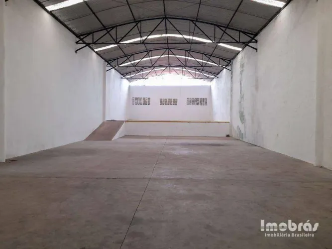 Galpão para alugar, 450 m² por R$ 7.654,00/mês - Paupina - Fortaleza/CE