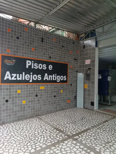 Auxiliar de produção.