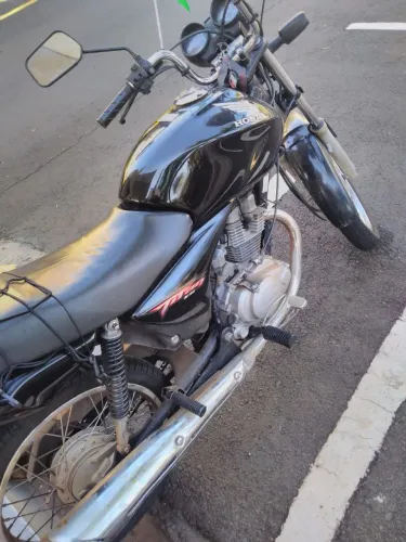 Titan 150 preta zera