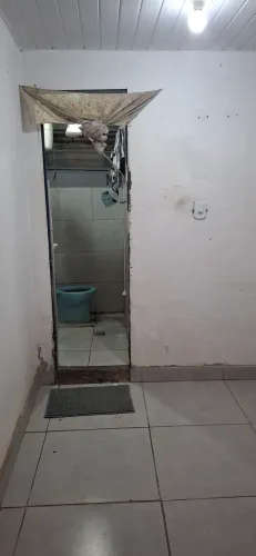 Alugo quarto para 1 pessoa no Lindeia.