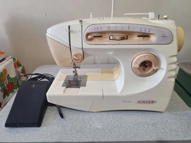 Maquina de costura 