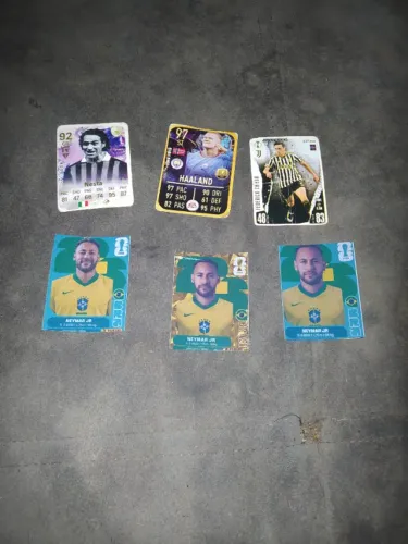 Figurinhas do Neymar e outros jogadores