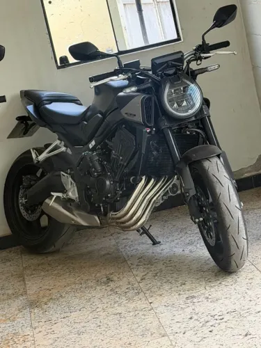 Moto CBR 650 26/26