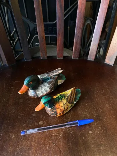 Par de pato em madeira pintado à mão (ref:294)
