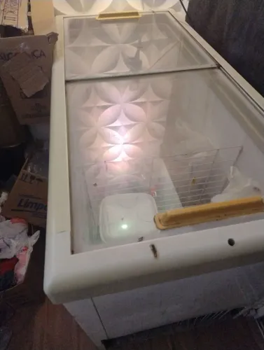 Vendo Freezer Metalfrio 350 l