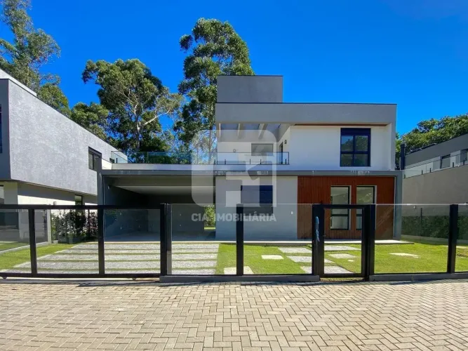 Casa de 4 dormitórios à venda em Santo Antônio de Lisboa - Florianópolis
