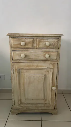 Par de cômodas madeira