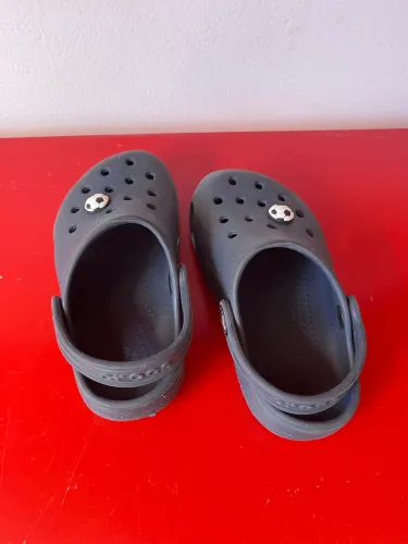 Crocs C8 em ótimo estado