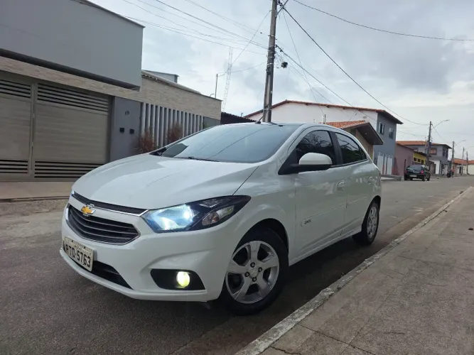 Chevrolet Onix Hatch LT 1.4 8V Flex Mec. 4P 2019