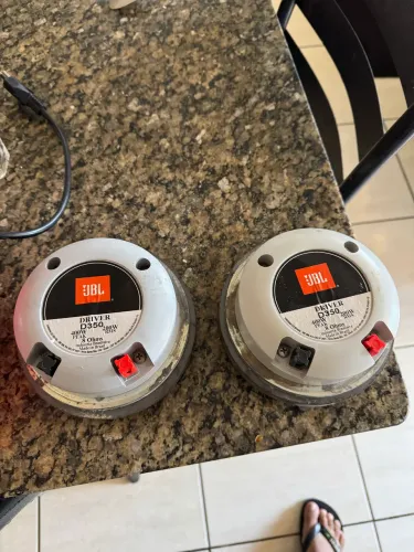 2 drive JBL 305 panacadão