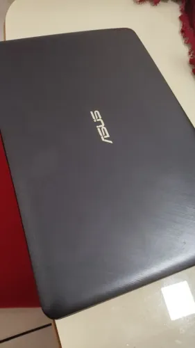 Asus vivobook 15