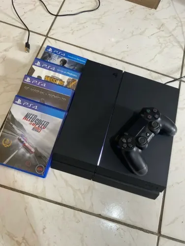 PS4