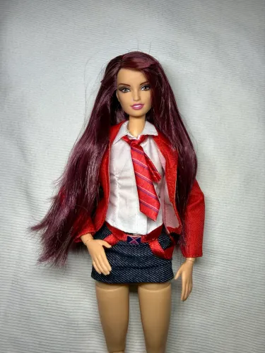 Boneca Barbie RBD Roberta corpo MADE TO MOVE + saia personalizada 