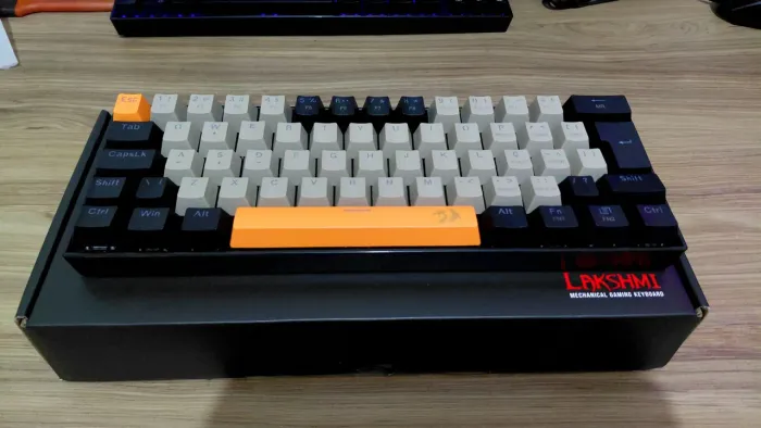 Teclado Redragon Lakshmi (Sunrise)